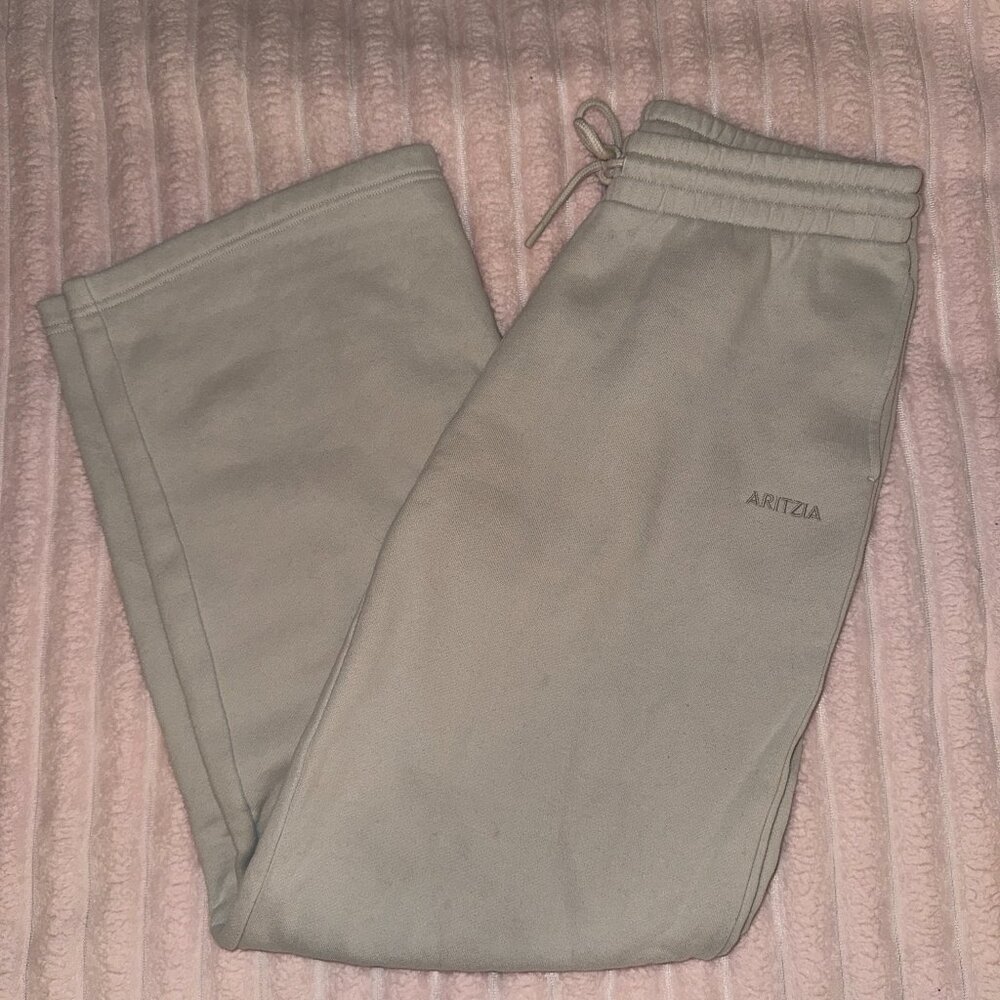 Aritzia Boyfriend Sweatfleece Sweatpants
